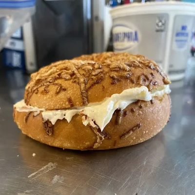 bagel_with_cream_cheese
